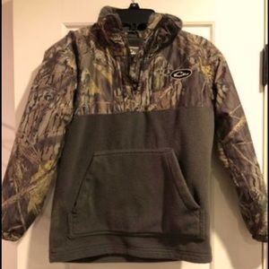 Youth DRAKE Eqwader 1/4 Zip Pullover Size 8. Worn Twice, Like New Condition 😃